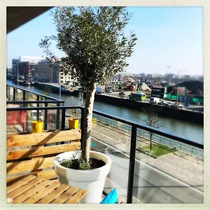 Cozy Two Bedroom Near Centre , Gent België