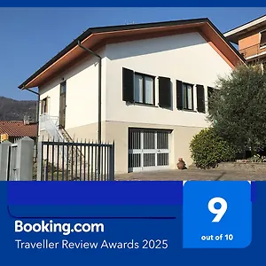 Vakantiehuis Villino Carla, Lipomo
